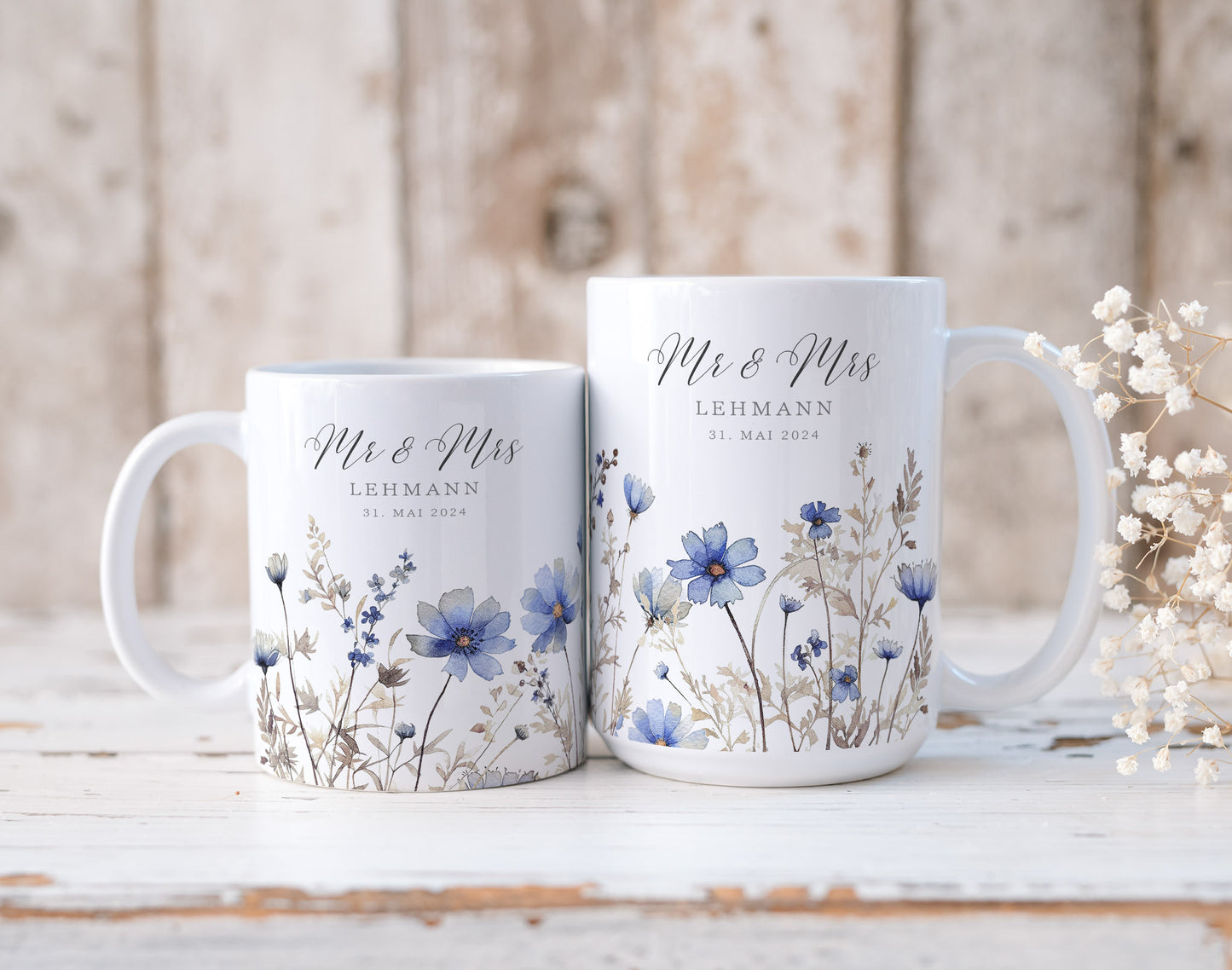 Blaue Wildblumen Hochzeitstasse mit Name – personalisierte Tasse zur Hochzeit oder Verlobung