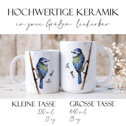 Blaumeise Tasse mit Name – handgemaltes Aquarellmotiv (11 oz & 15 oz)