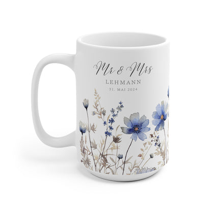 Blaue Wildblumen Hochzeitstasse mit Name – personalisierte Tasse zur Hochzeit oder Verlobung