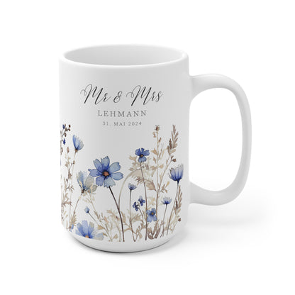Blaue Wildblumen Hochzeitstasse mit Name – personalisierte Tasse zur Hochzeit oder Verlobung