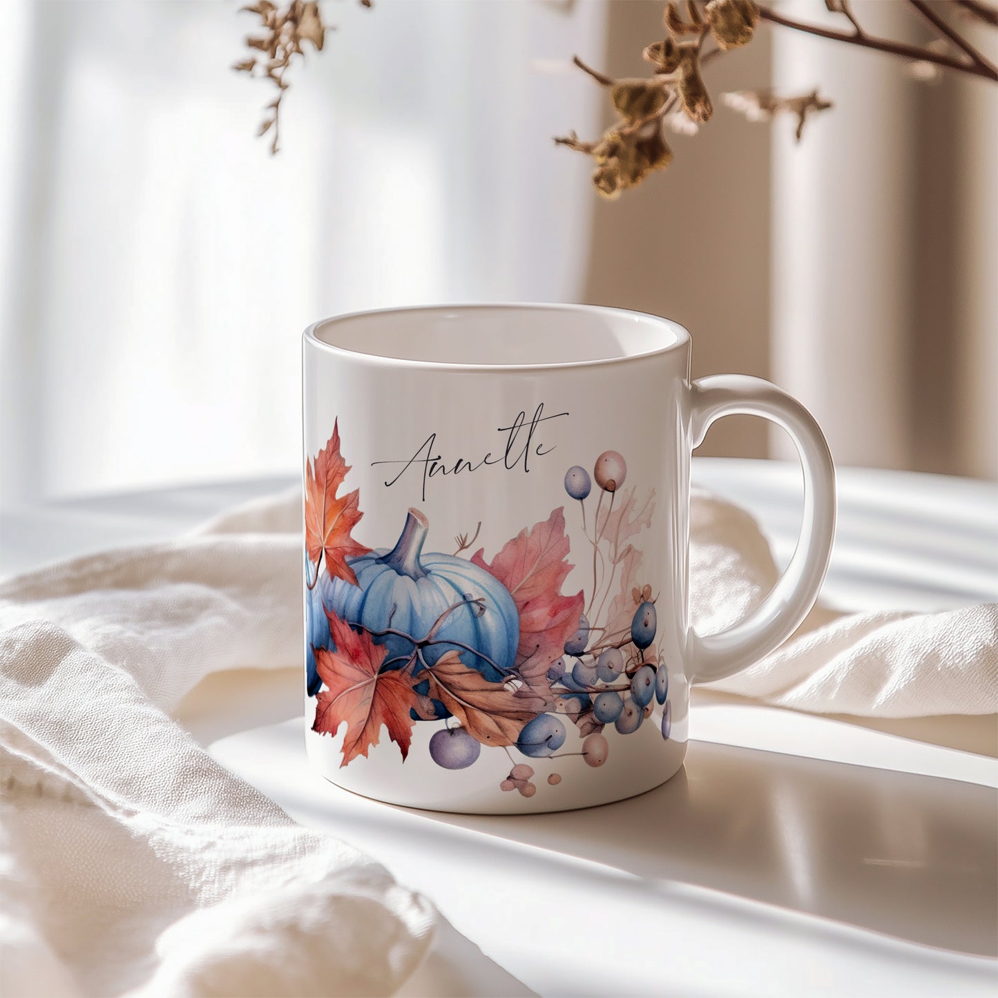Herbsttasse mit Kürbis & Beeren – personalisierbar mit Name