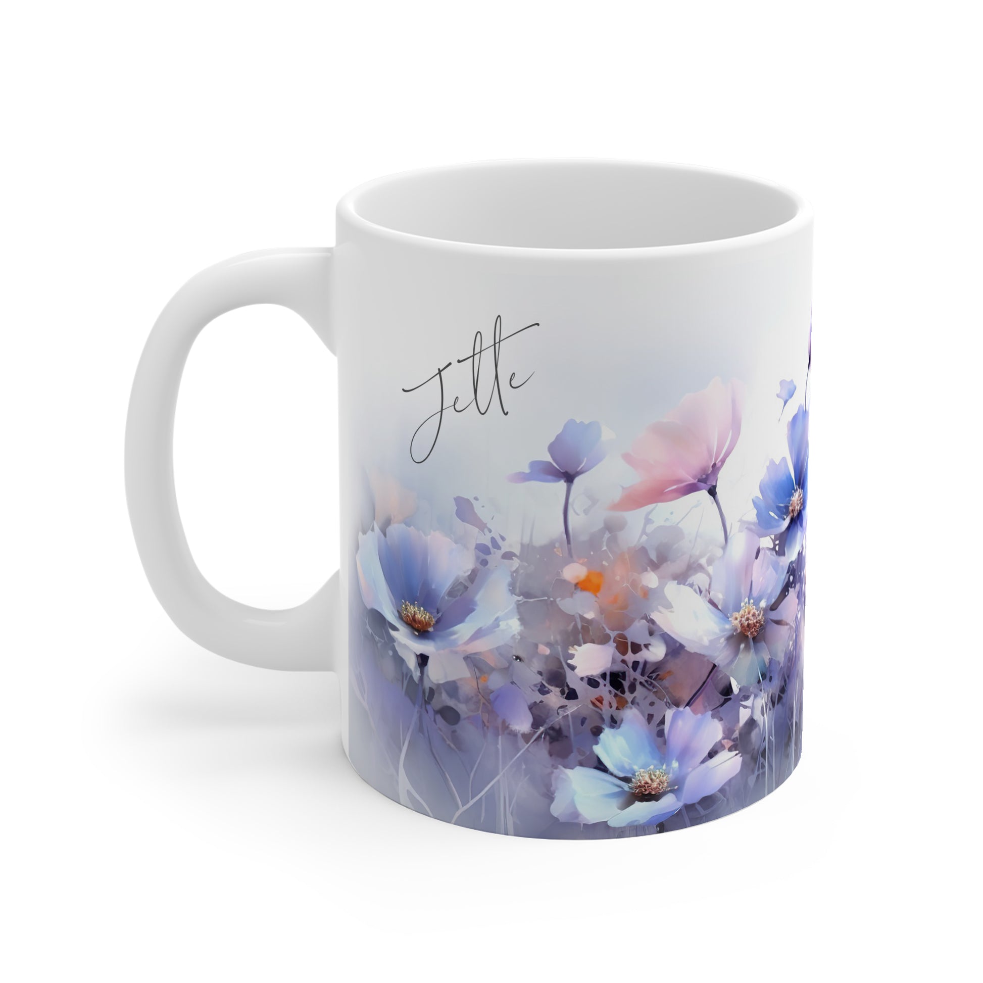 Personalisierte Aquarelltasse mit lila Wildblumenwiese - Frontansicht mit Name kleine Tasse 330 ml
